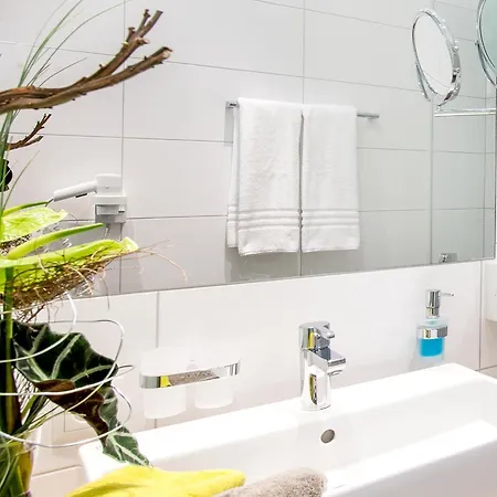 Lafairs Hotel 4*