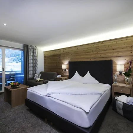 Lafairs Hotel 4*