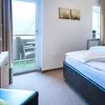 Lafairs Hotel 4*